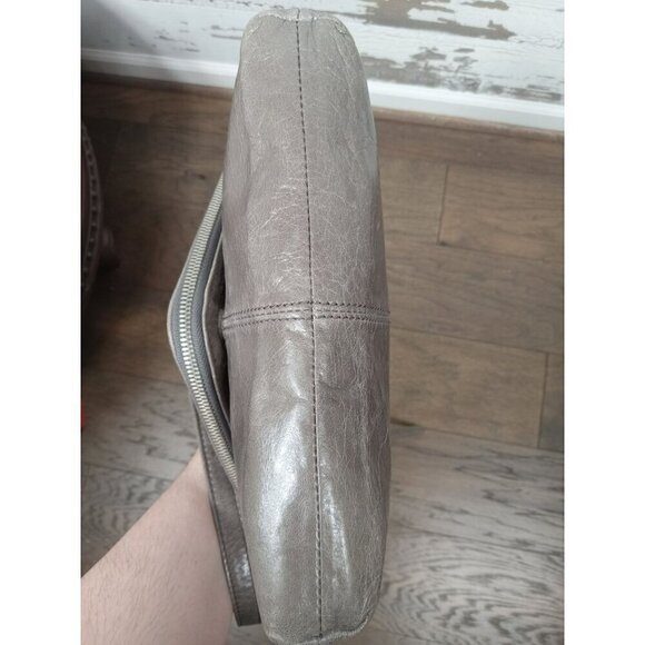 HOBO Envelope Crossbody Embossed Leather Bag Gray EUC - Picture 7 of 14